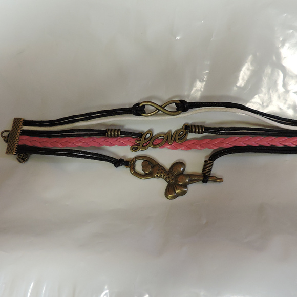 Multi Strand Mulit Charm, bracelet, Pink Black White ... new without tags - Picture 4 of 9